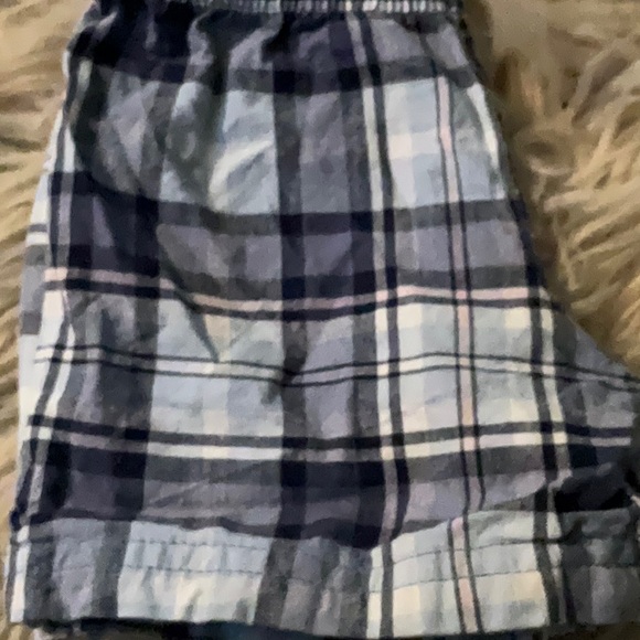 Carter’s short set. Blue plaid pull-up shorts and navy blue pullover shirt 9m. - Picture 9 of 9